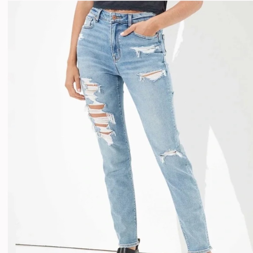 (2) American Eagle High Rise Distressed Light Wash Denim Mom Jeans Extra Small